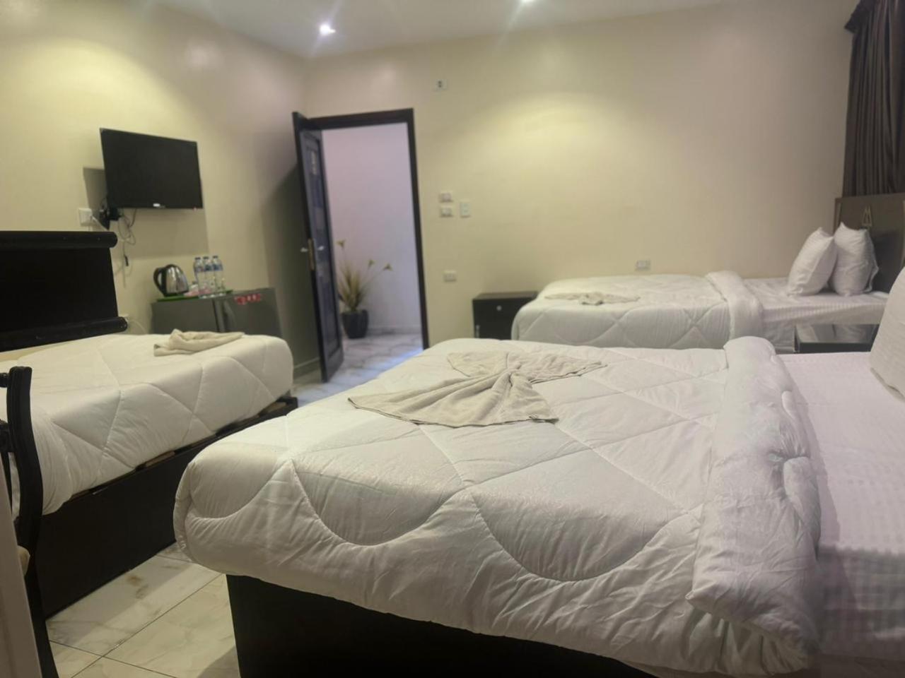 Kafret el-Gabal City Pyramids Inn מראה חיצוני תמונה