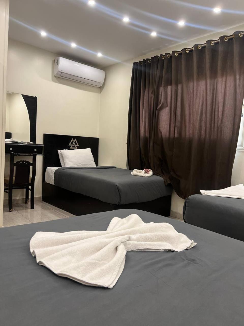 Kafret el-Gabal City Pyramids Inn מראה חיצוני תמונה